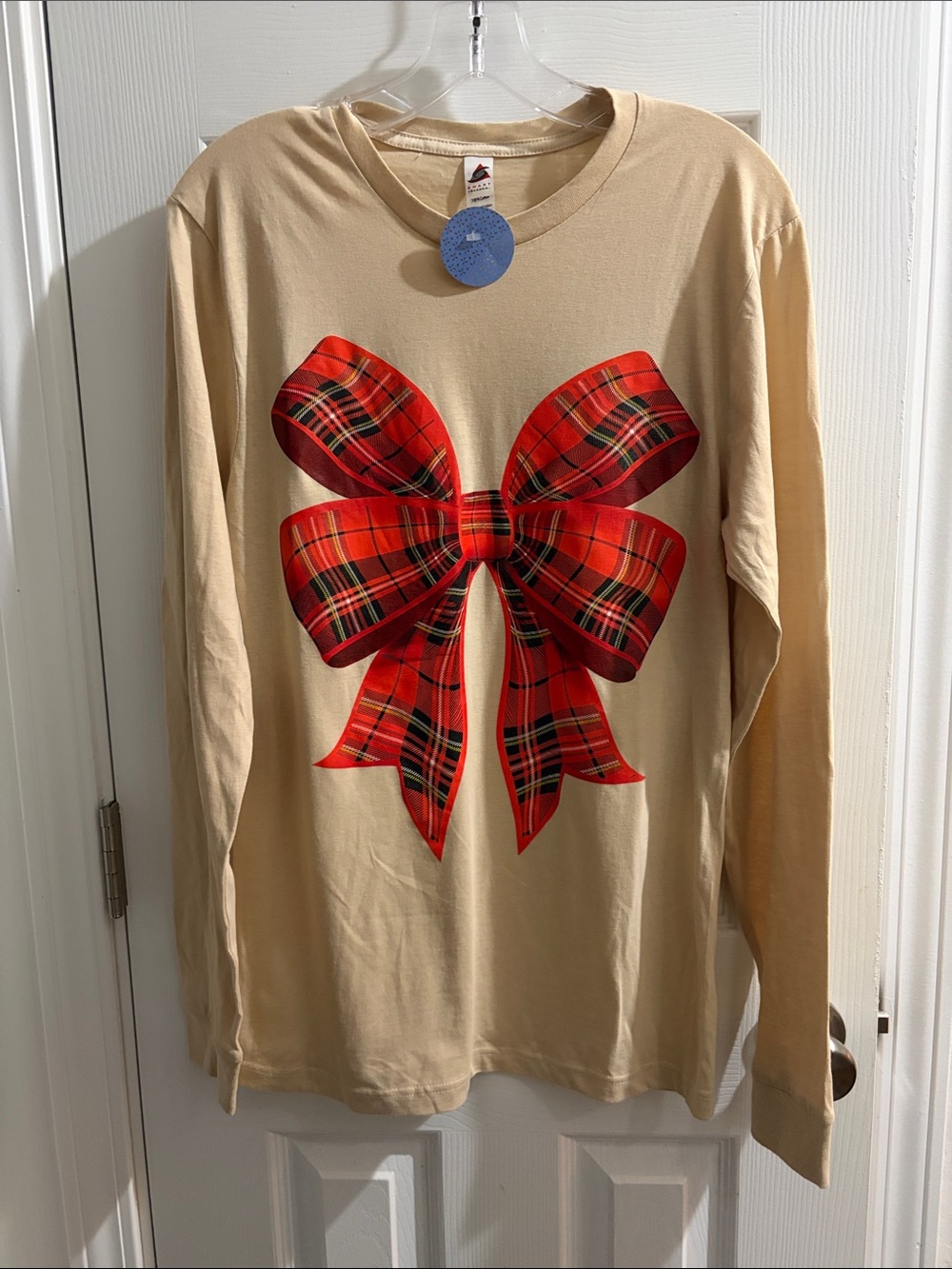 Beige  Long-Sleeve Tee with Red Plaid Bow Graphic